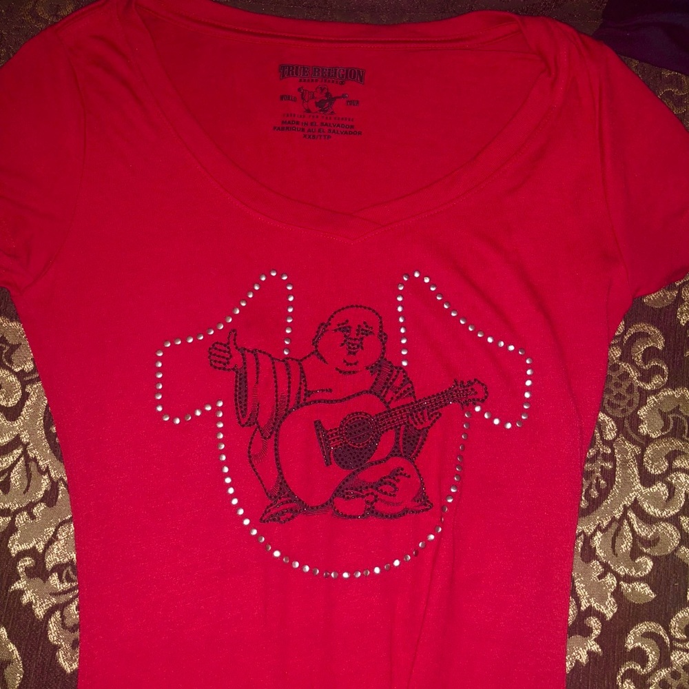 True religion red shirt with logo
